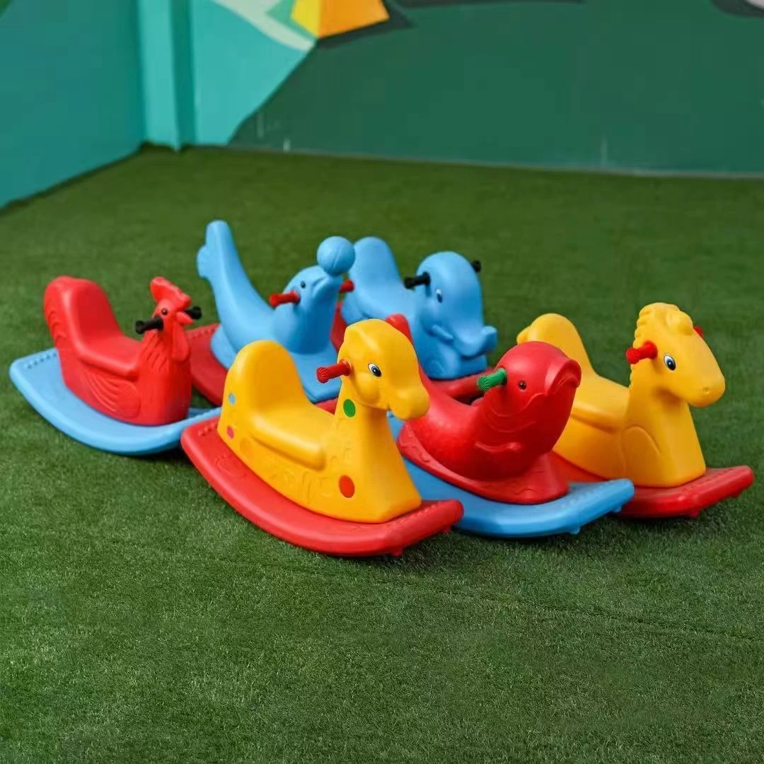 儿童双色摇马幼儿园玩具摇摇马塑料加厚摇摇椅木马
