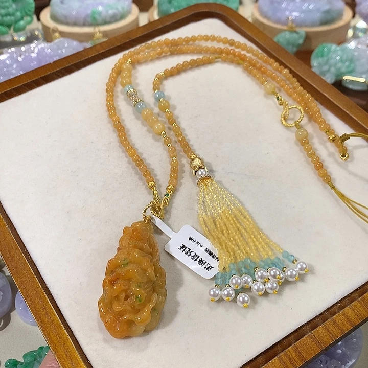 翡翠未镶嵌颈饰翡翠吊坠