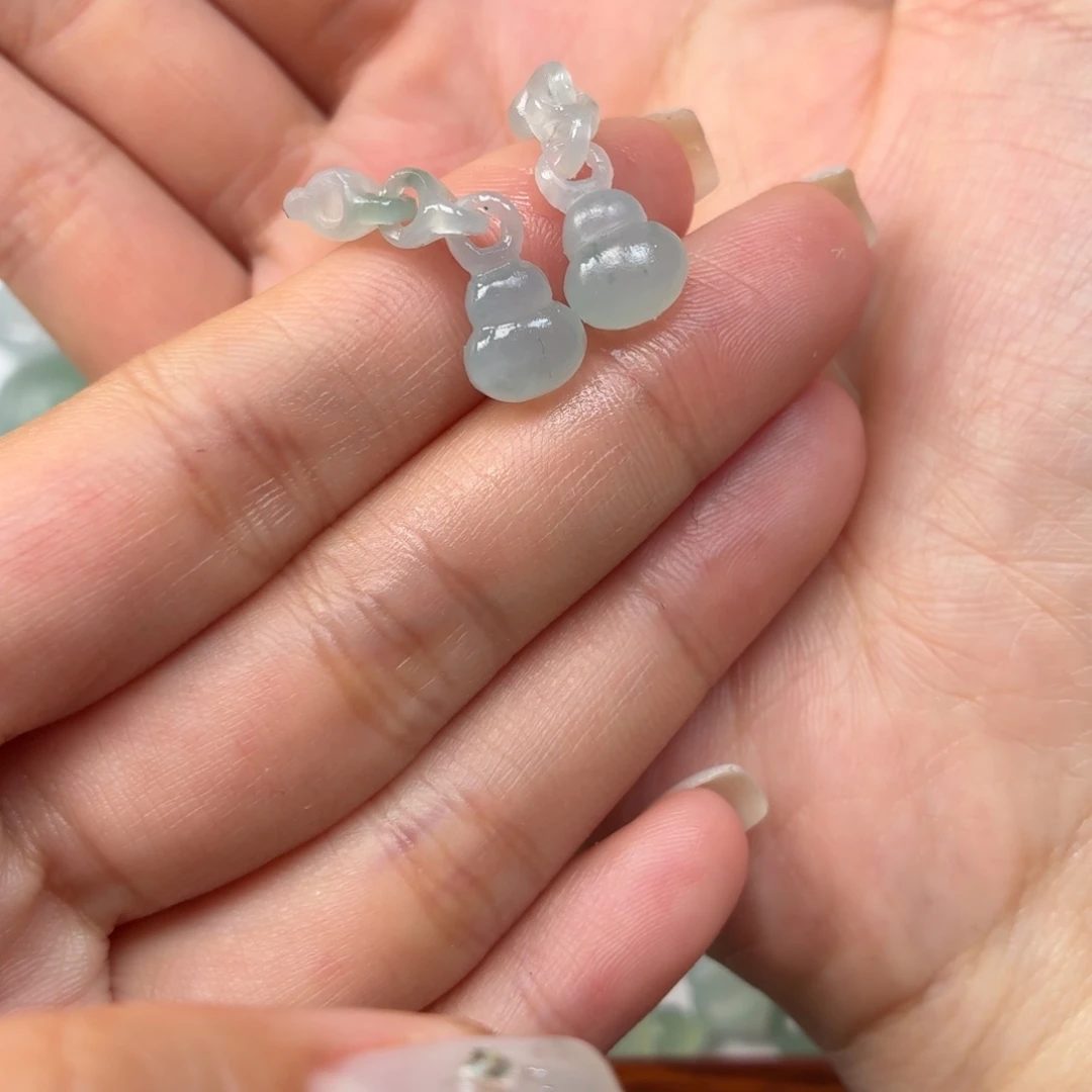 定制翡翠未镶嵌葫芦