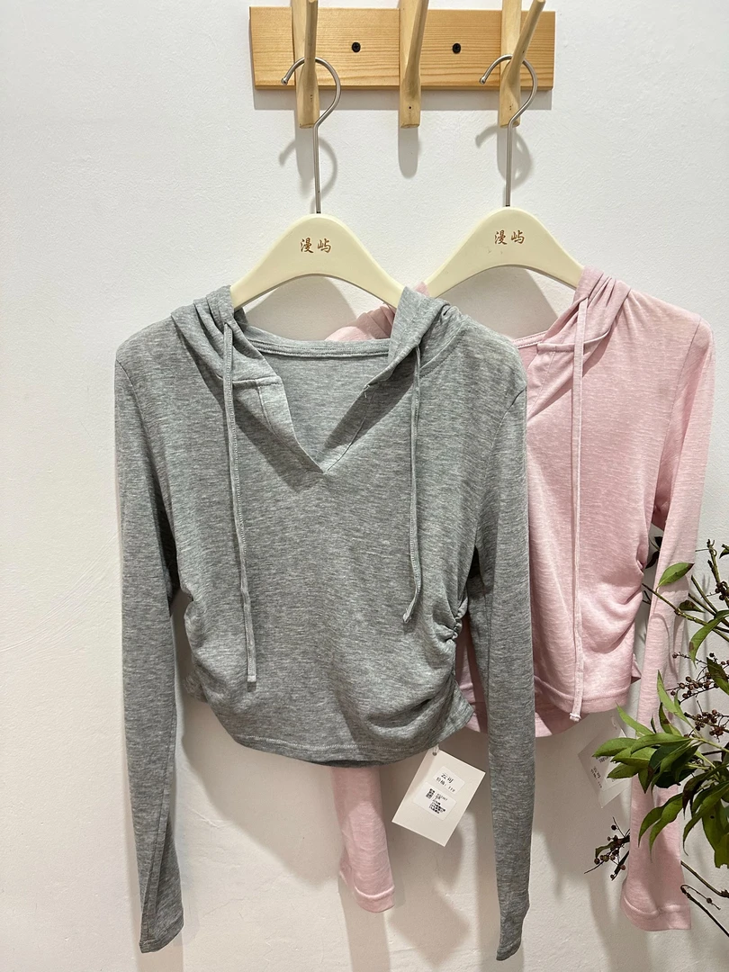 春季新款连帽V领软糯百搭休闲上衣