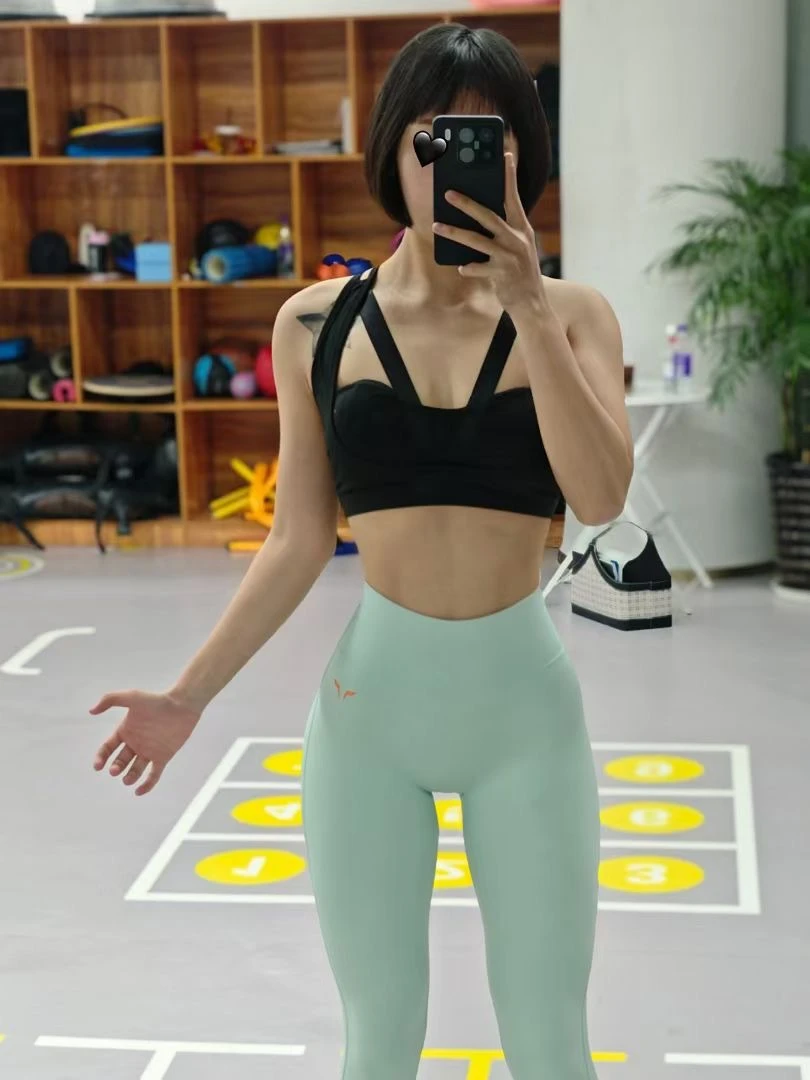 E29-39健身瑜伽美背