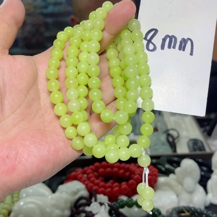 蛇纹石玉颈饰多样性发货未镶嵌