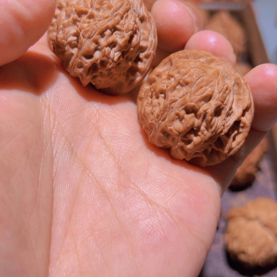 瑞麟文玩核桃血麒麟全品 34.36.31