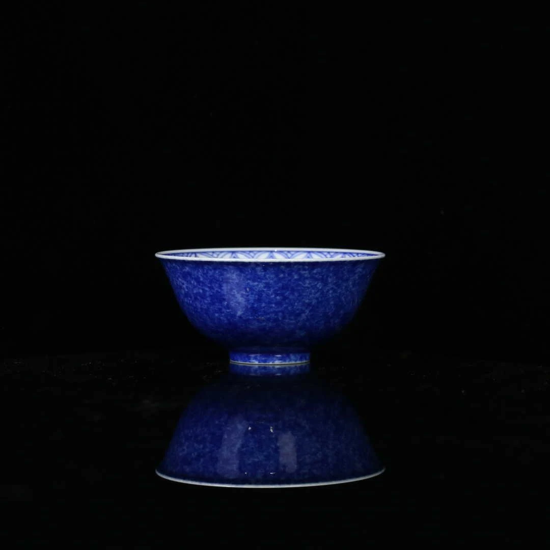 逸古堂外撒蓝内宝相宫碗