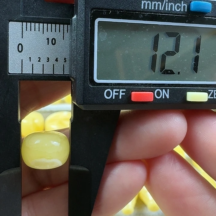 蜜蜡未镶嵌裸石42