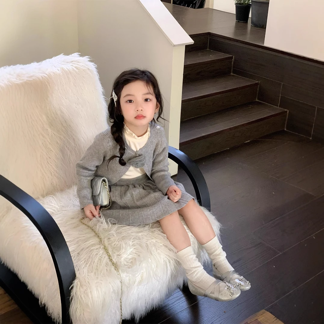 大橙子Studio女童2025春款洋气毛线套装学院风花朵开衫百褶裙套装