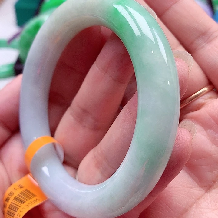 翡翠未镶嵌手镯翡翠