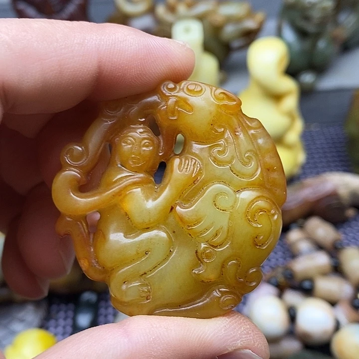 未镶嵌蛇纹石玉颈饰