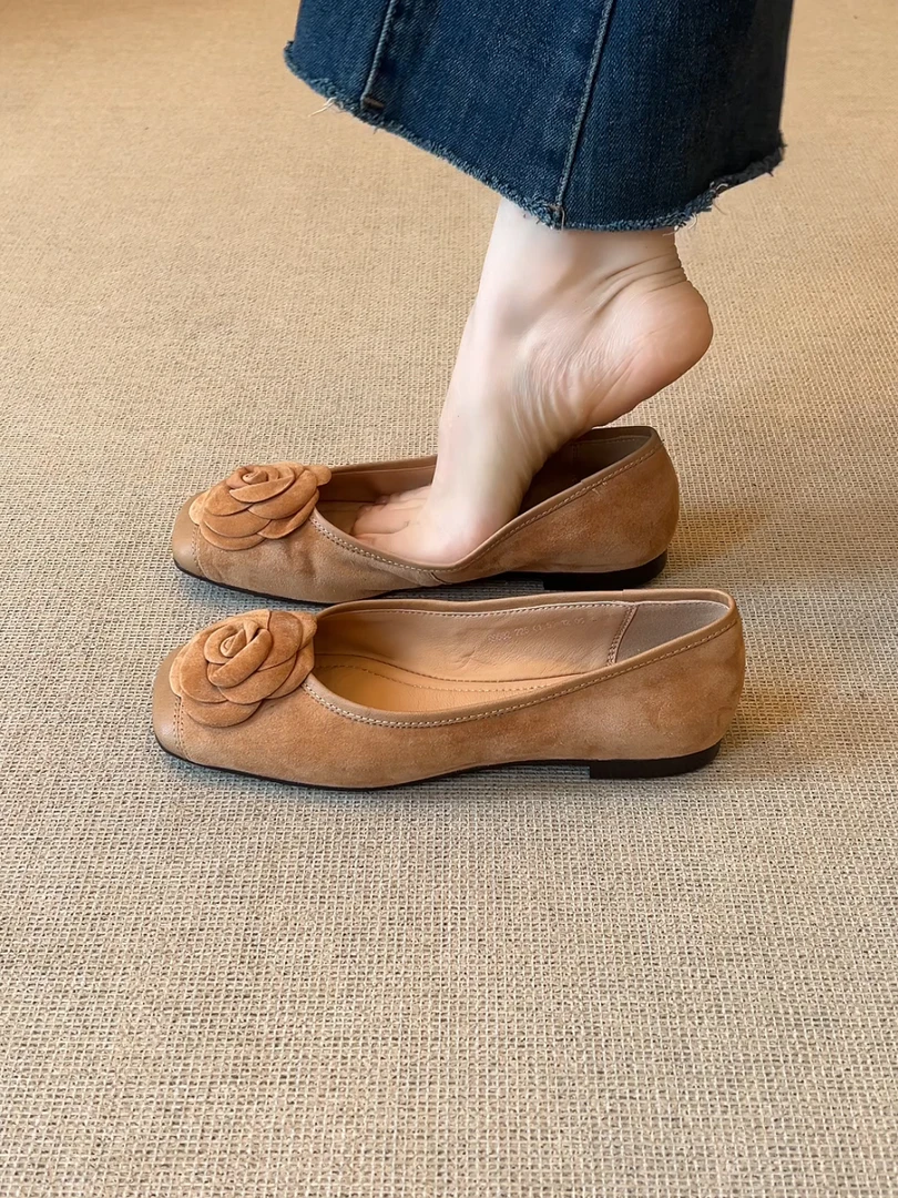 Elingjk/1cm极简复古磨砂方头花朵浅口一脚蹬平底时尚小单鞋