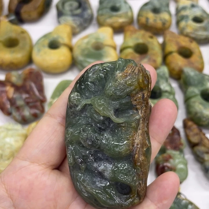 未镶嵌岫岩河磨玉（透闪石质玉）珠宝奇石