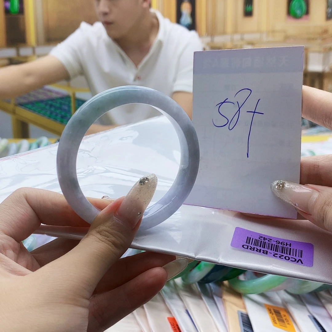 翡翠手镯未镶嵌00……