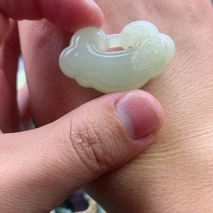 未镶嵌和田玉挂件