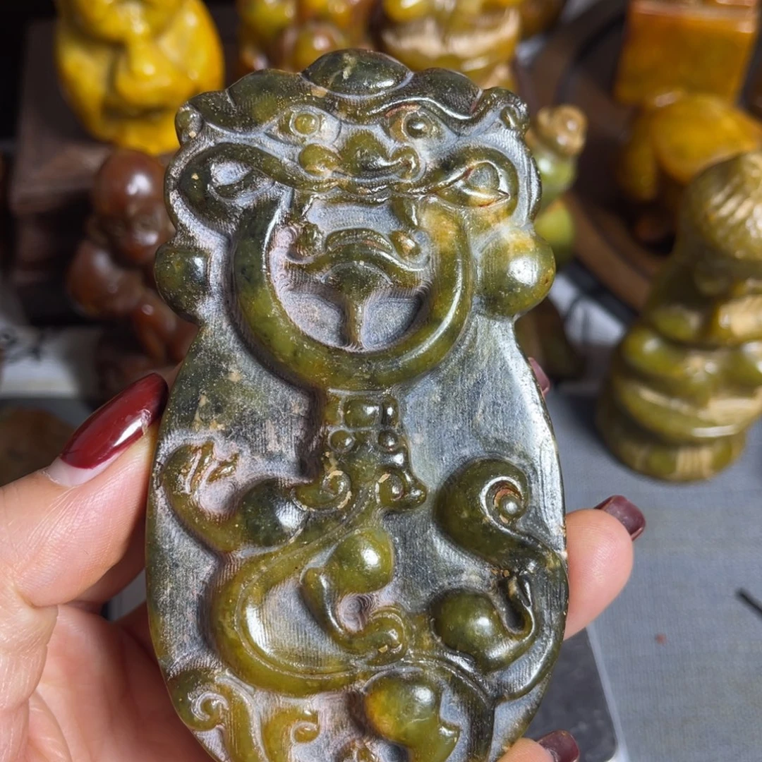 蛇纹石玉合金颈饰