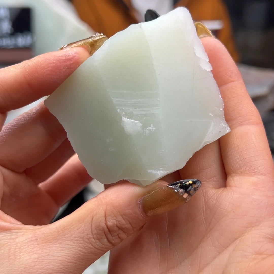 和田玉未镶嵌珠宝半成品