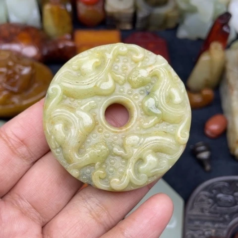 蛇纹石玉未镶嵌颈饰73