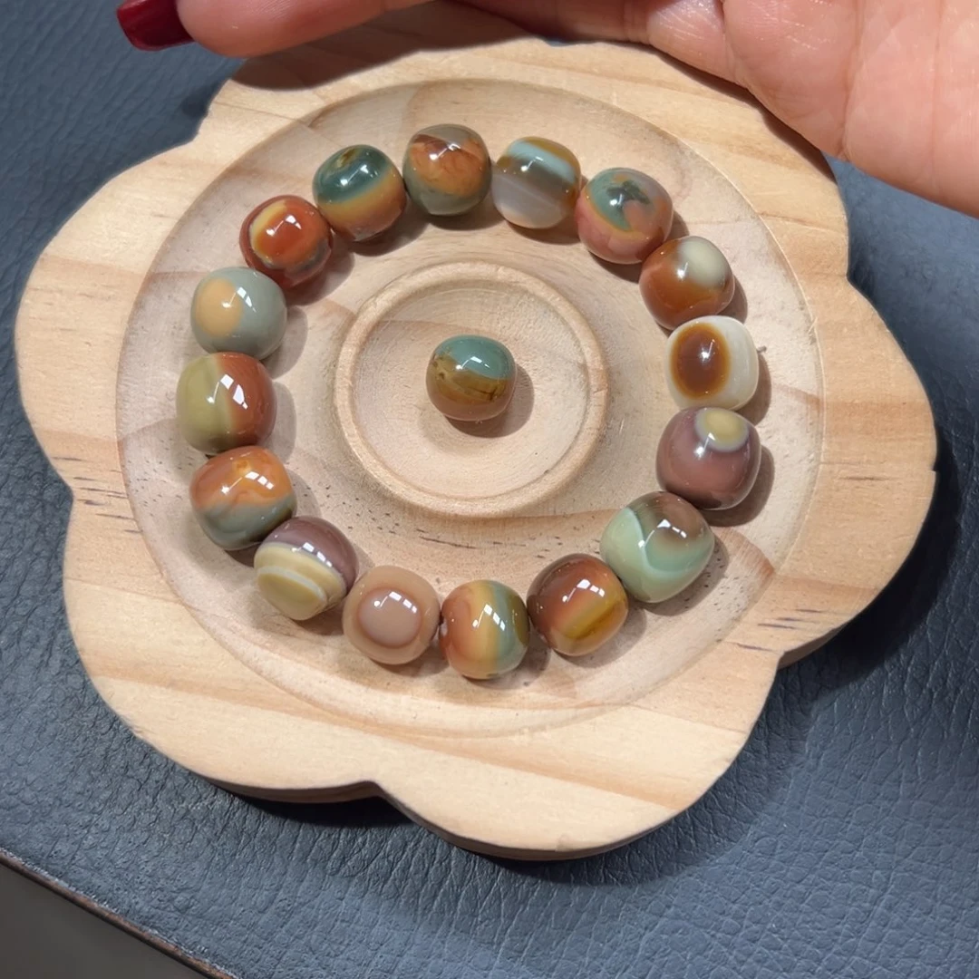 喵***9石英质玉未镶嵌手链113