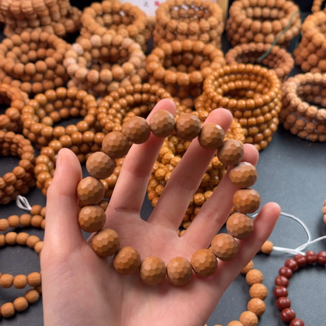 猴头核桃手串个别有小刀口钻石面