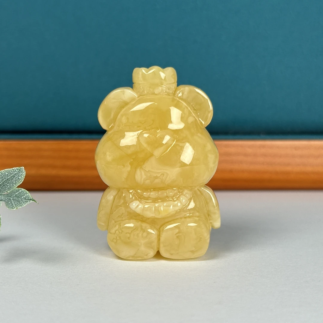 Y5176天然原矿蜜蜡 雕刻小熊30*45*21mm 支持复检 假一罚十
