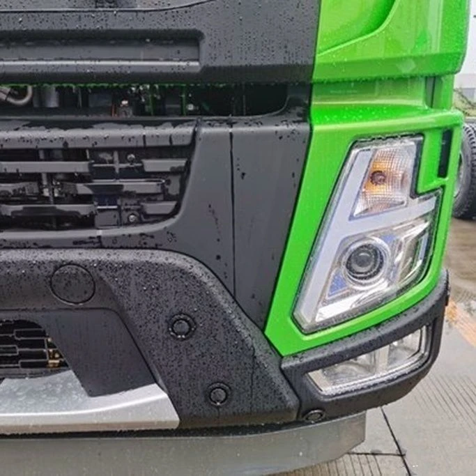 重汽豪沃V5/V7透镜款激光大灯两近六远高亮聚光耐用