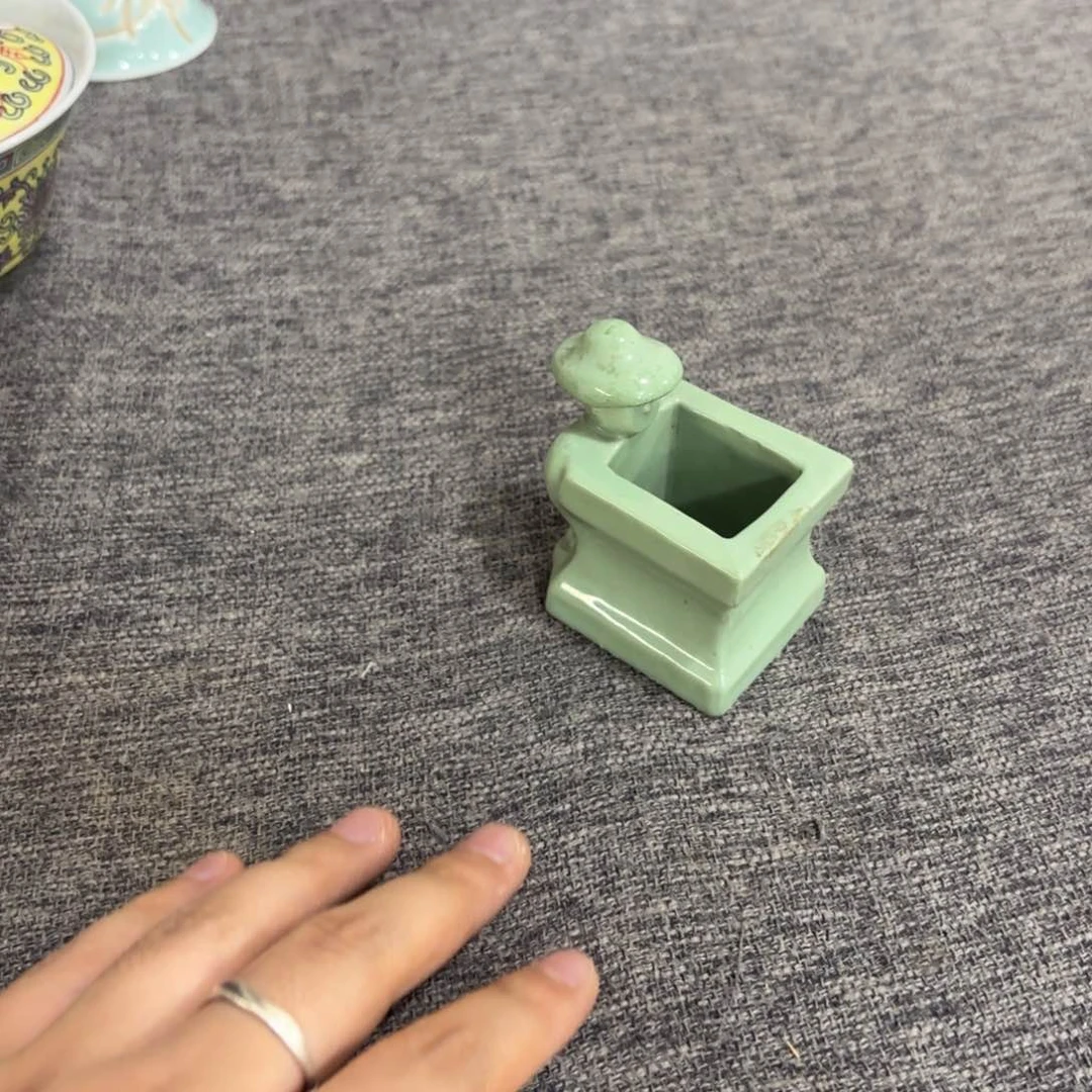 瓷片非常好看的花瓶