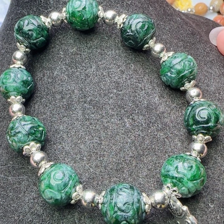 翡翠未镶嵌颈饰天然A货62