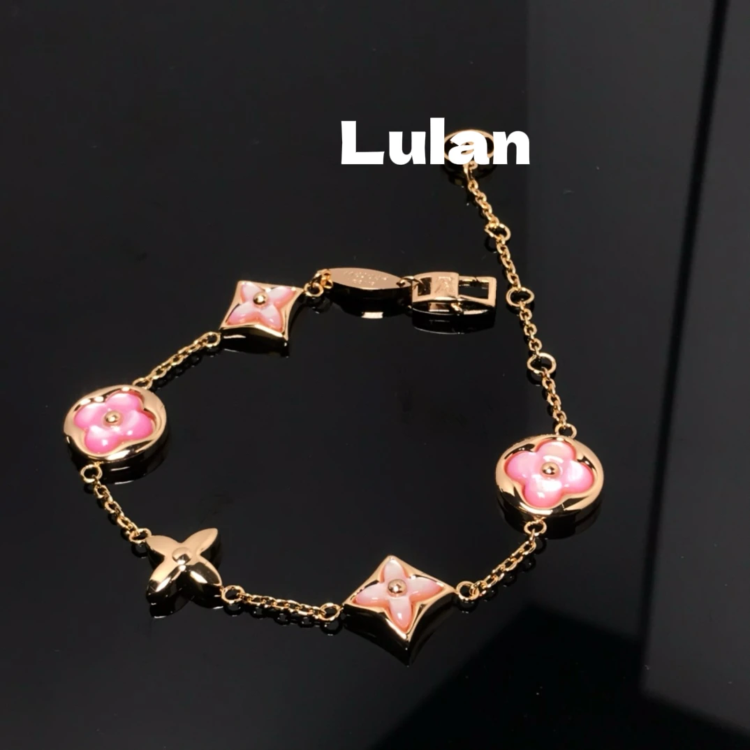 铜合金仿珍珠手链 【Lulan】粉色老花手链 四花轻奢高满标6633