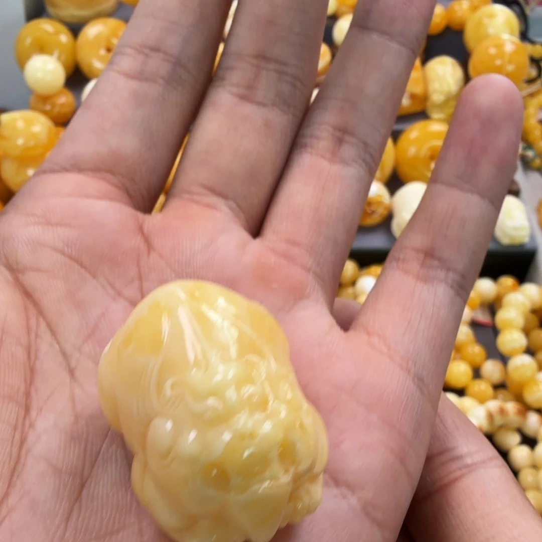 琥珀未镶嵌珠宝奇石