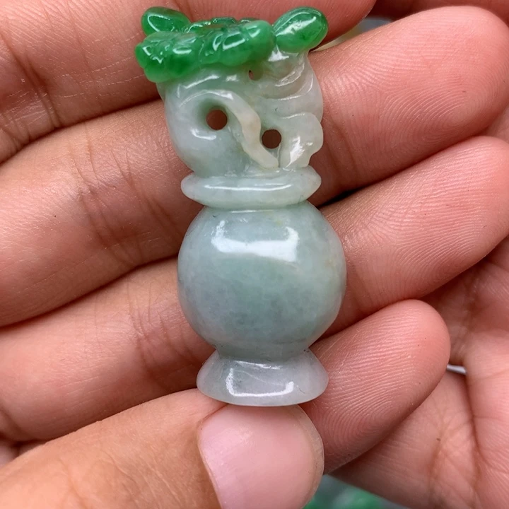 翡翠未镶嵌颈饰我**神翡翠