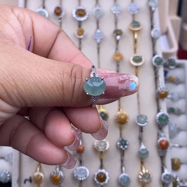 未镶嵌戒指翡翠绯*缅甸