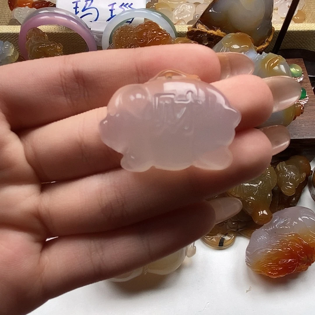 玛瑙/玉髓未镶嵌颈饰