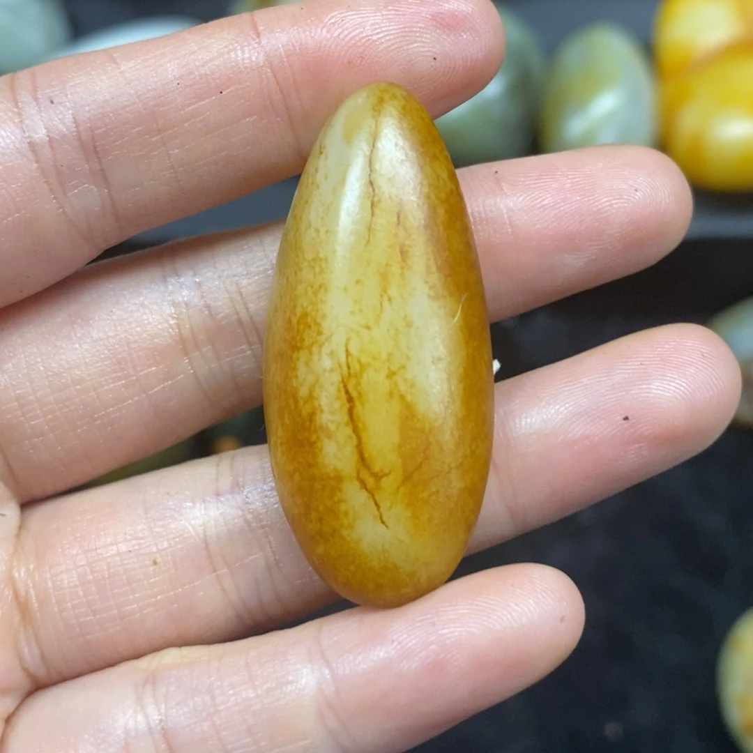 未镶嵌和田玉（糖玉）挂件