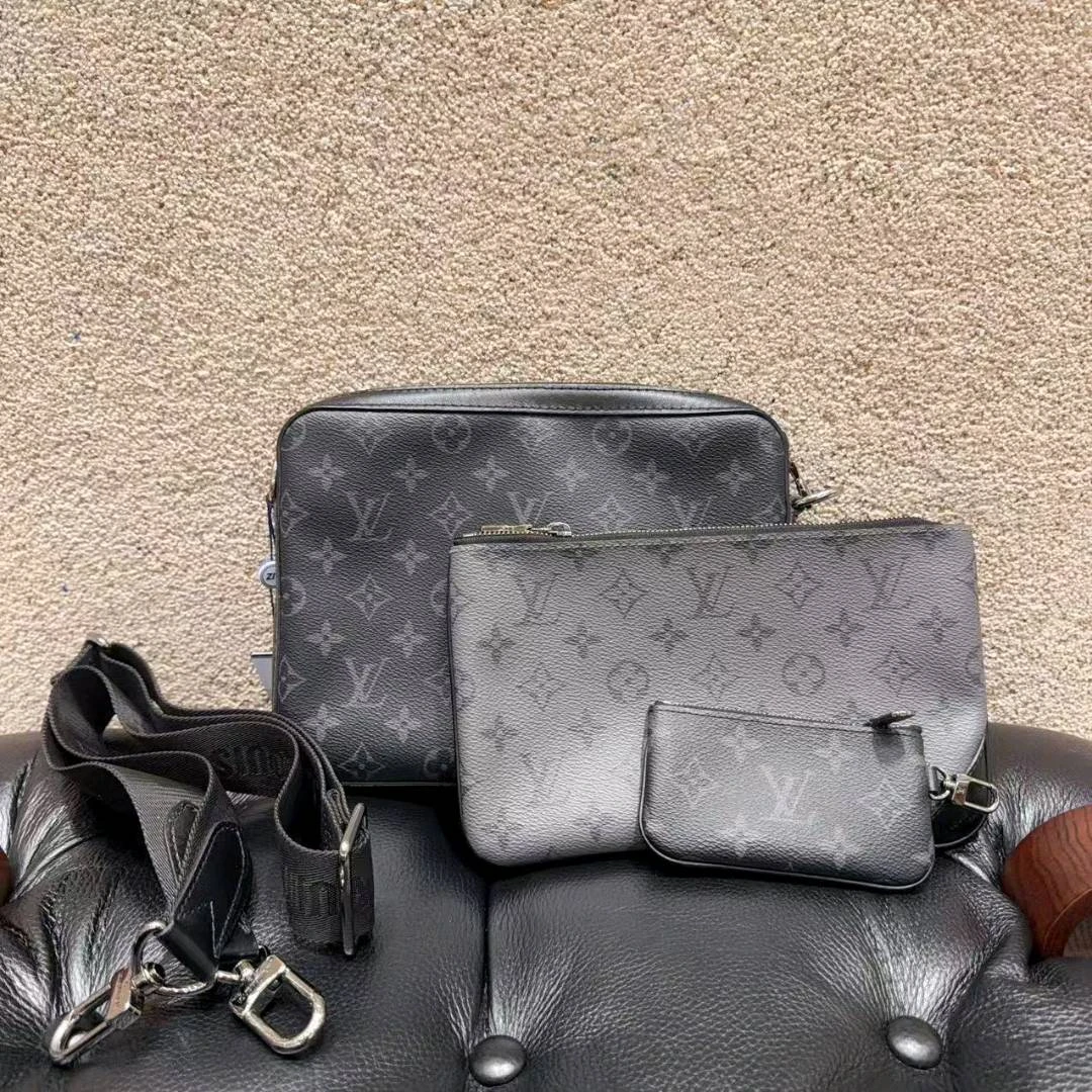 99新 LouisVuitton/路易威登 黑武士trio三合一邮差包 单肩 斜挎