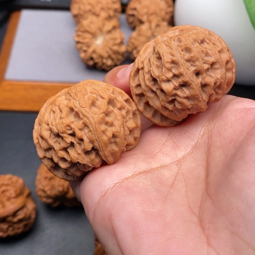 【闪购商品】文玩核桃把件苹果全品40.5