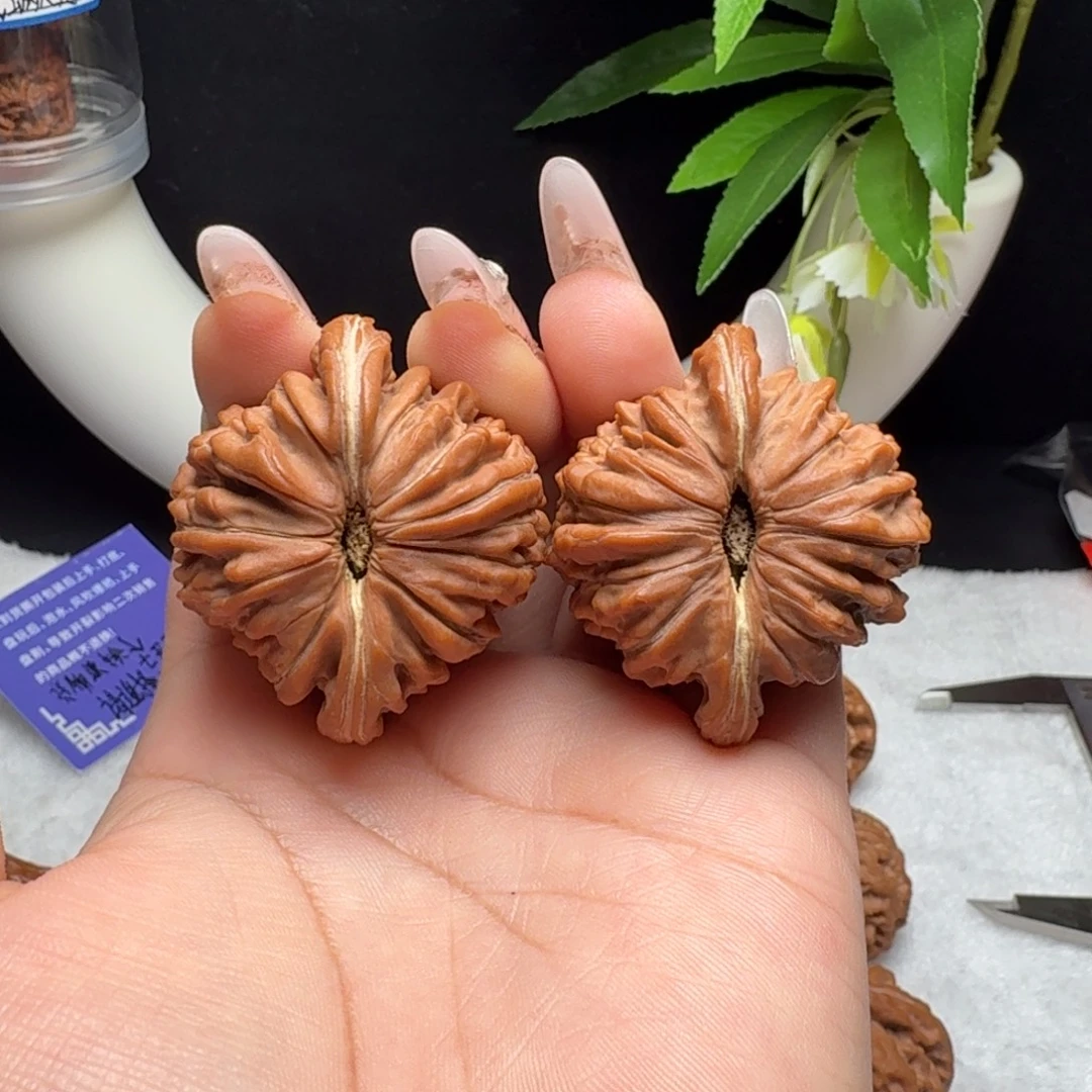 文玩核桃把件45蓟县楼