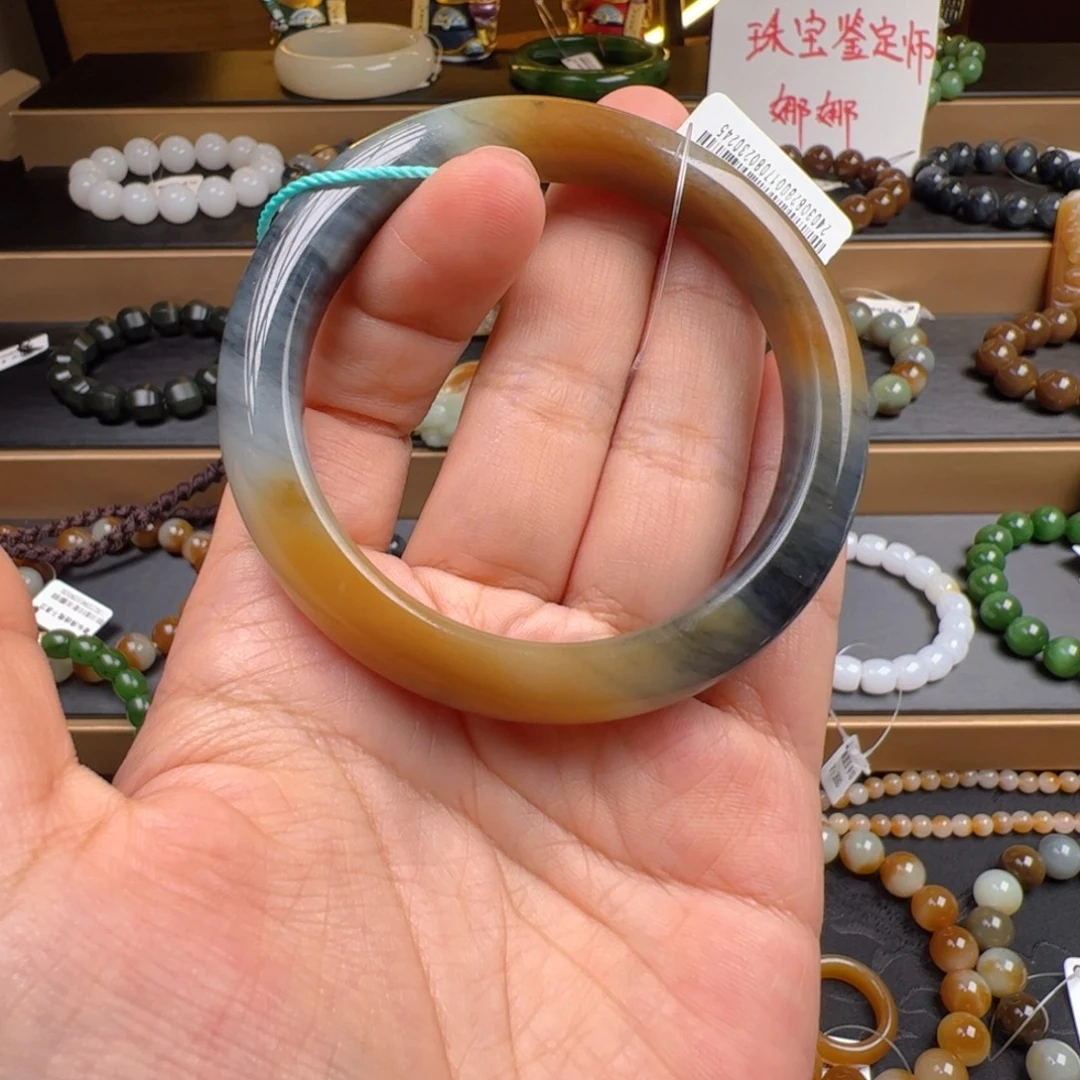 *****未镶嵌手链和田玉
