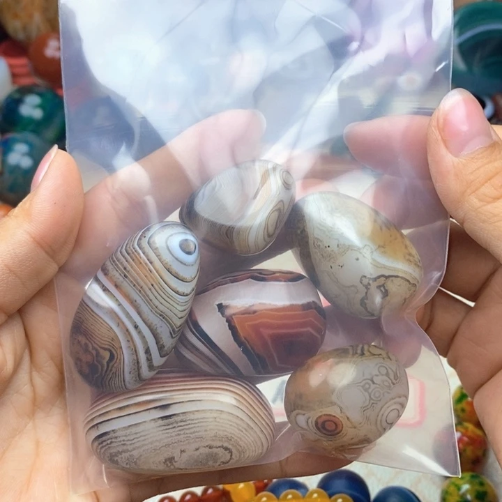 绿***草玛瑙/玉髓未镶嵌颈饰