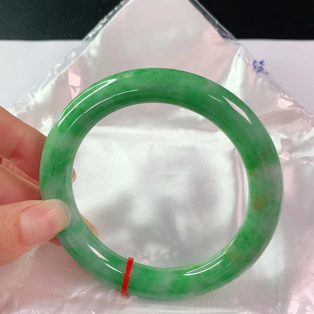 翡翠未镶嵌手镯071圆条