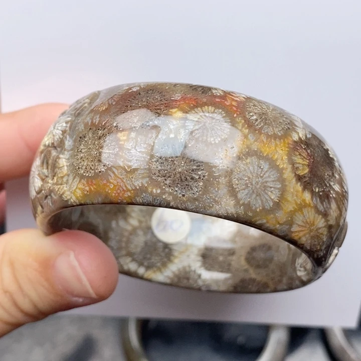 硅化玉手镯未镶嵌52.5