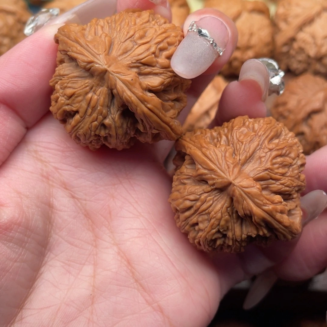 文玩核桃把件全品，粗棱南疆41