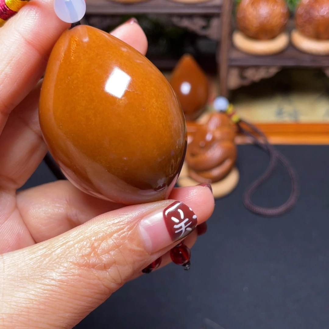 橄榄核吊坠蝴蝶37穿配