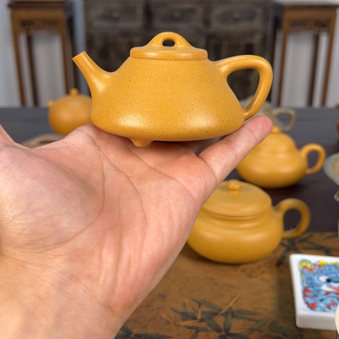 紫砂茶壶黄金段 子冶