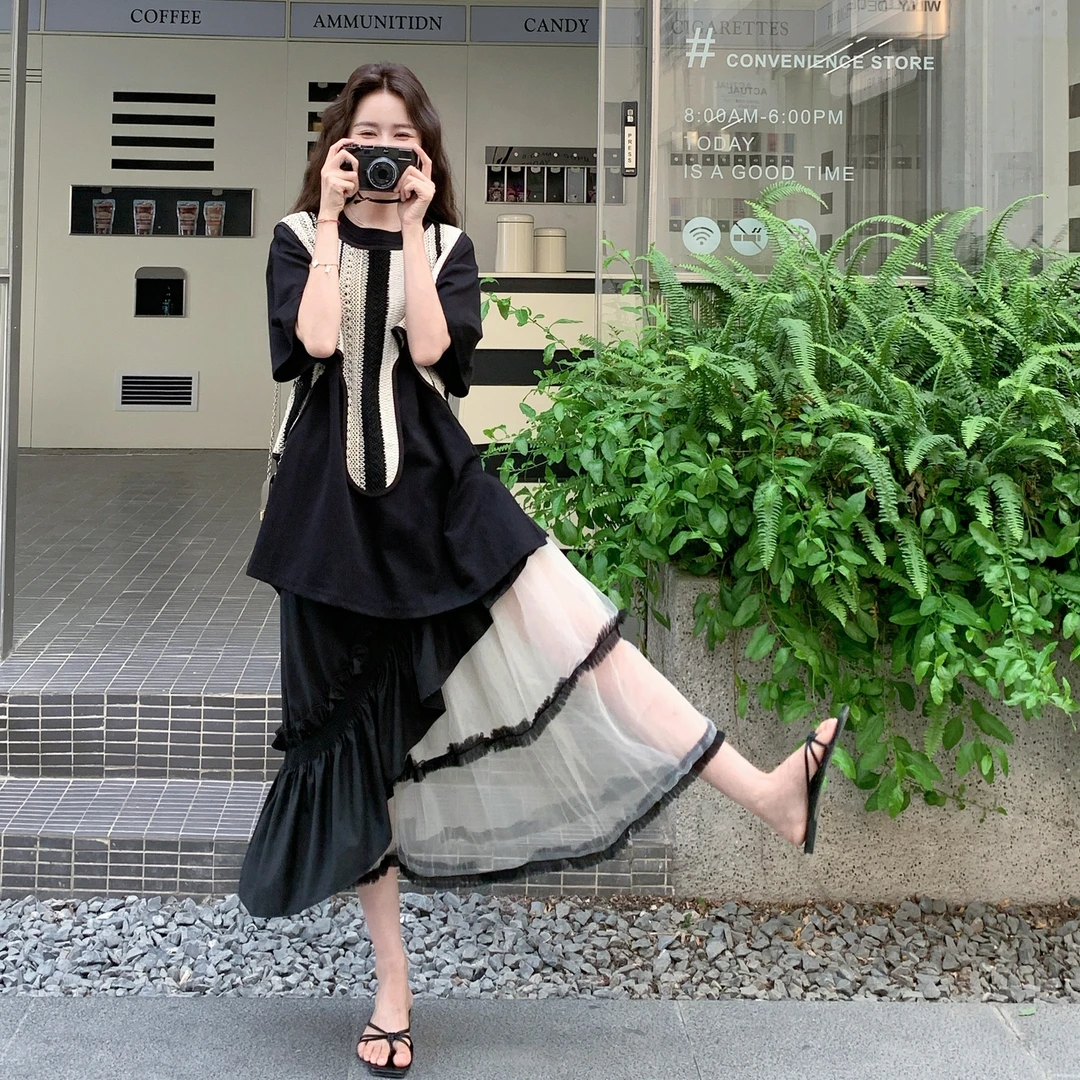 时尚套装女2025夏季小众设计撞色马甲叠穿T恤不规则半身裙三件套