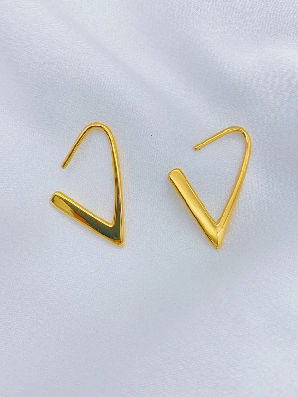 老庙黄金2 足金 精工5D工艺 时尚港风简约镜面 耳钩 2.65克