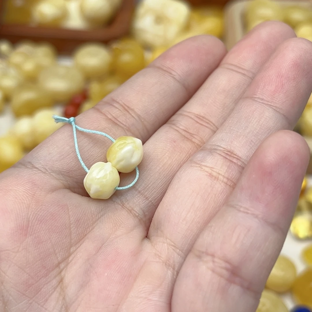 裸石蜜蜡未镶嵌配饰