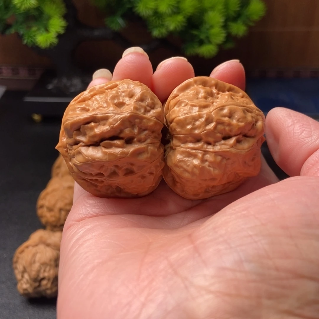 比***理文玩核桃把件蛤蟆头
