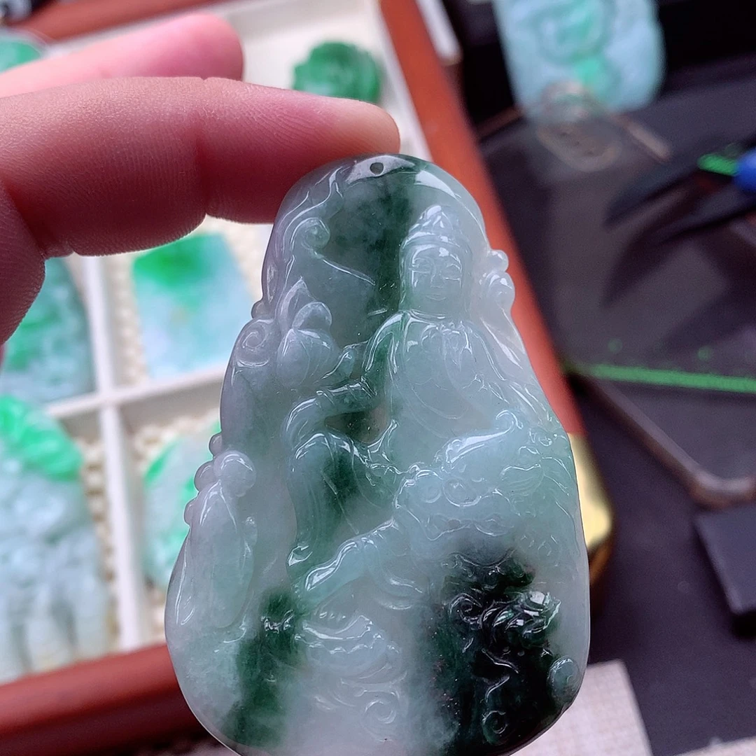 翡翠未镶嵌吊坠(不含链)