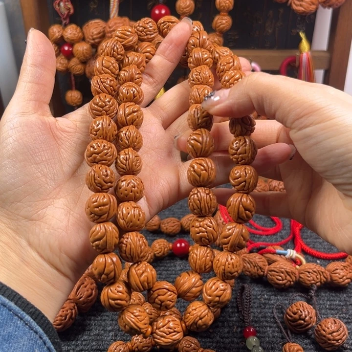 静***豪吊坠桃核桃枭脖挂L2