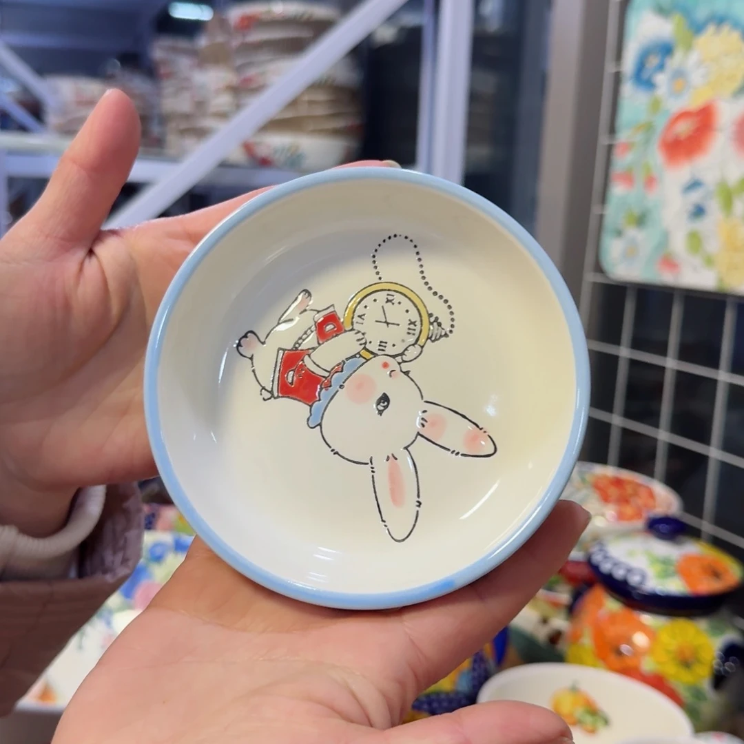 瓷小兔子盖子一个