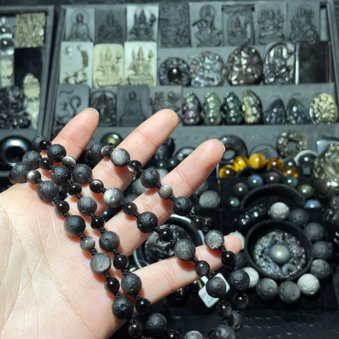 焚***。黑曜岩未镶嵌珠宝奇石