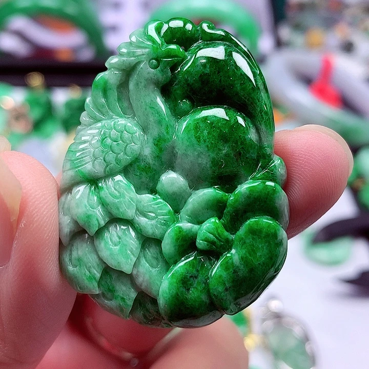 翡翠未镶嵌颈饰翡翠